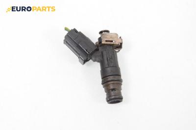 Дюза бензин за Volkswagen Passat IV Sedan B5.5 (10.2000 - 12.2005) 2.3 V5 4motion, 170 к.с.