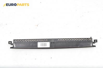 Трети стоп за Volkswagen Passat IV Variant B5.5 (09.2000 - 08.2005), комби