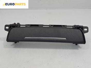 Декоративна лайсна за Audi A8 Sedan 4H (11.2009 - 01.2018), 4+1 вр., седан