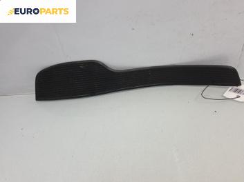 Интериорна пластмаса за Ford Fiesta IV Hatchback (08.1995 - 09.2002), позиция: предна