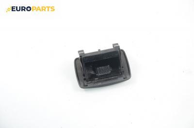 Пепелник за Toyota RAV4 II SUV (06.2000 - 11.2005)